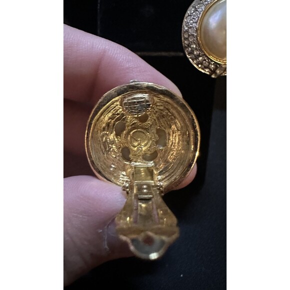 Vintage St. John Clip On Earrings Faux Pearl - Picture 3 of 3